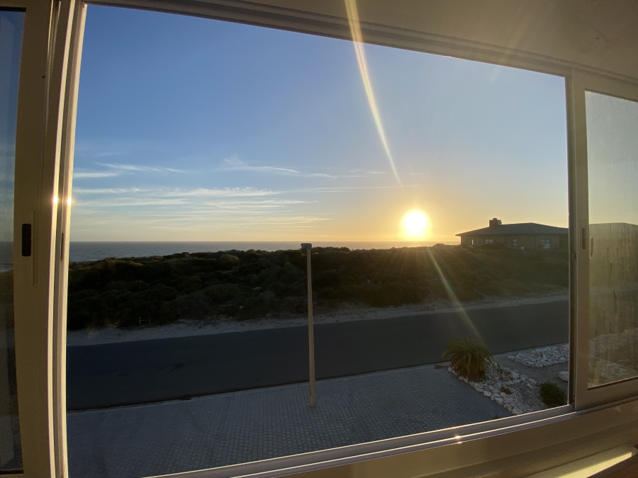 To Let 2 Bedroom Property for Rent in Yzerfontein Western Cape